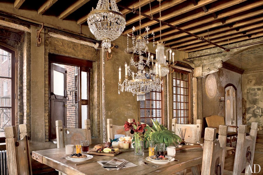 dam-images-homes-2010-05-gerard_butler-gerard-butler-05-dining-room