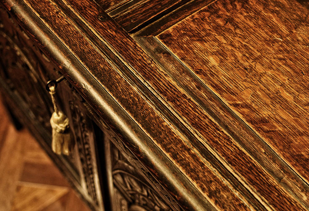 英国百年橡木哥德藏宝柜